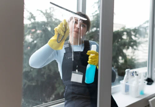 Nettoyage de vitres intérieures et extérieures à l'Isle-Adam